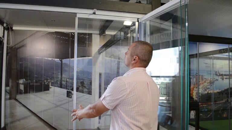 Ventajas de Instalar Cortinas de Cristal en el Hogar