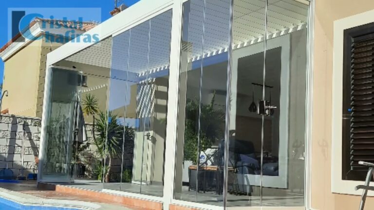 Ampliaci&oacute;n de Vivienda: Ventajas de las Cortinas de Cristal