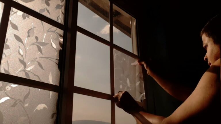 Revive el Color de tus Cortinas de Cristal
